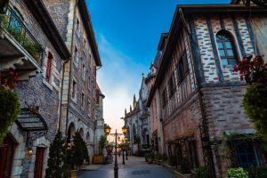 Ban sao cua Ve dep lang man cua khach san Mercure Danang French Village Ba Na Hills